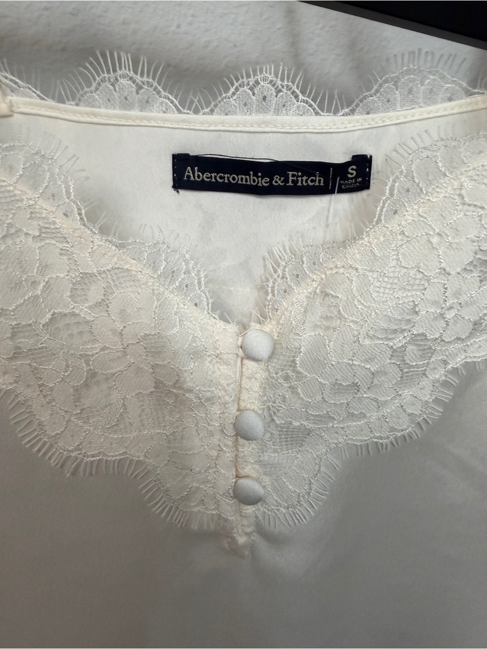 Abercrombie & Fitch Women’s Lace Trim Silk Cami Top - Cream - Picture 2 of 4